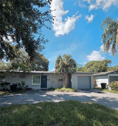 1300 77th Ave N, ST PETERSBURG, FL, 33702-5126 | Card Image