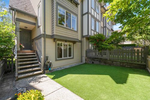 64-20038 70 Ave, Langley, BC, V2Y0B4 | Card Image