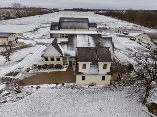 16236 48th Ave, Coopersville, MI, 49404-9654 | Card Image