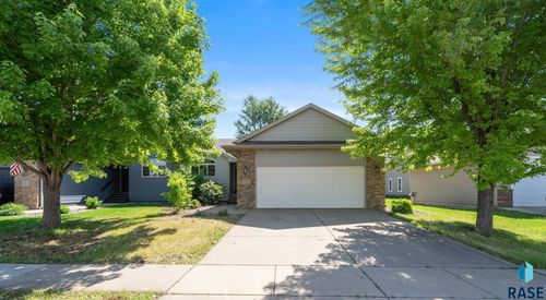 306 Emmett Trl Trail, Harrisburg, SD, 57032 | Card Image