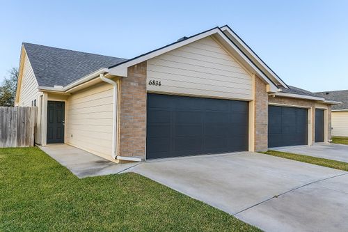 6832 W White Pine Street, Wichita, KS, 67205 | Card Image