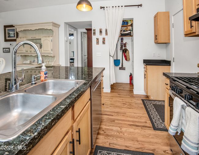 I27 - 511 Metcalf Rd, Condo with 2 bedrooms, 2 bathrooms and 2 parking in Avon CO | Image 12