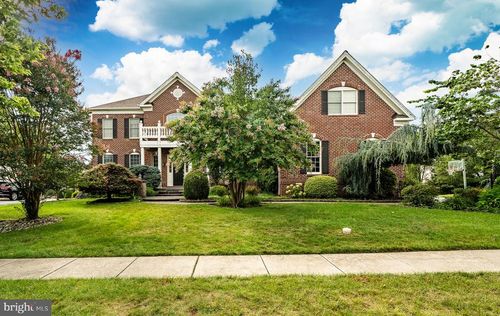 2151 Ferncroft Ln, CHESTER SPRINGS, PA, 19425-3847 | Card Image