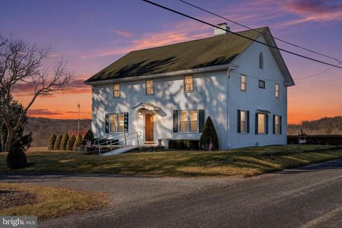 2204 Harmonyville Rd, Elverson, PA, 19520-8973 | Card Image