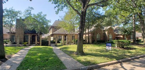 6607 Tournament Dr, Houston, TX, 77069-1212 | Card Image