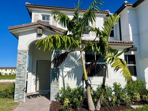 2776 Se 26th Ave, Homestead, FL, 33035-2640 | Card Image