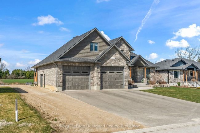 411 Jane St, House other with 7 bedrooms, 3 bathrooms and 10 parking in Palmerston ON | Image 7
