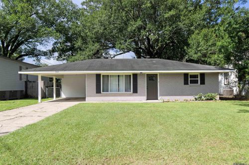 312 Pinoak St, Denham Springs, LA, 70726-4624 | Card Image