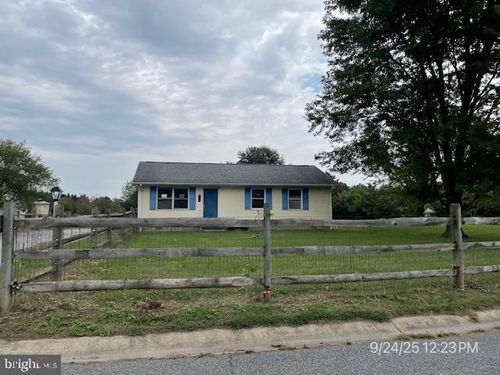 105 Downes Dr, HARTLY, DE, 19953-2052 | Card Image