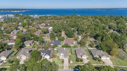 12126 Walden Rd, Montgomery, TX, 77356-7914 | Card Image