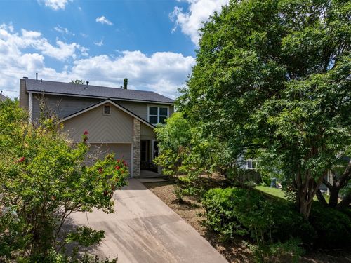 8546 Red Willow Dr, Austin, TX, 78736-3039 | Card Image