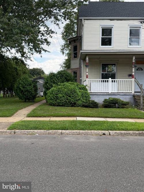 1-332 W 3rd St, Florence, NJ, 08518-1921 | Card Image
