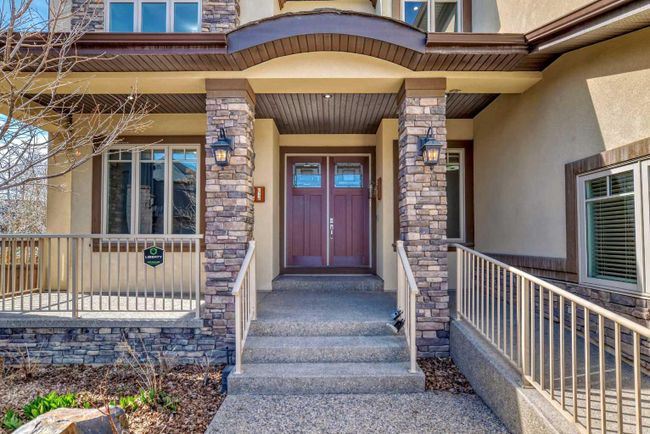 137 Aspen Summit Heath Sw, Home with 7 bedrooms, 6 bathrooms and 6 parking in Calgary AB | Image 2
