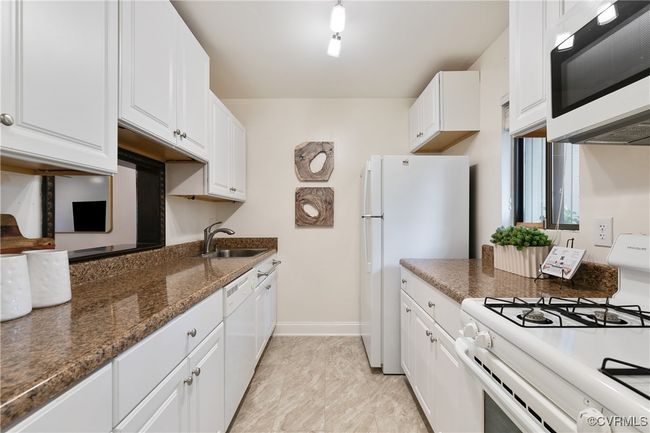 UNIT-11602 - 11602 E Briar Patch Dr, Condo with 2 bedrooms, 2 bathrooms and null parking in Midlothian VA | Image 18
