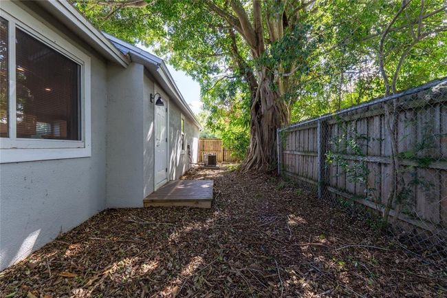 3109 Se Amherst St, House other with 3 bedrooms, 2 bathrooms and null parking in Stuart FL | Image 20