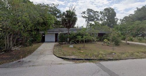 3527 Honeysuckle Dr, SARASOTA, FL, 34239-6004 | Card Image