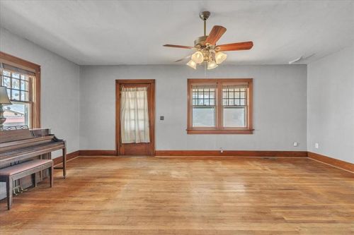 322 N Spencer St, Hinton, OK, 73047-9078 | Card Image