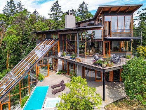 122 Jasper Rd, Salt Spring, BC, V8K2X8 | Card Image