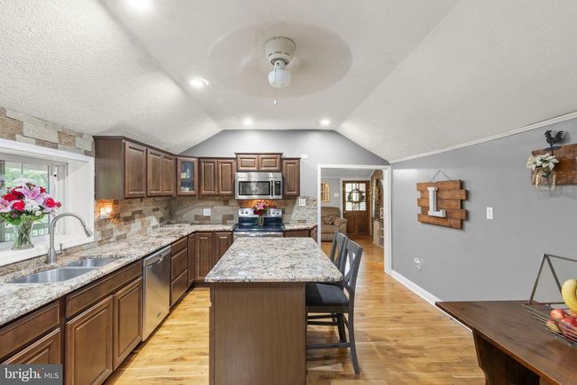 171 Sinking Spring Ln, House other with 3 bedrooms, 2 bathrooms and null parking in GORE VA | Image 11