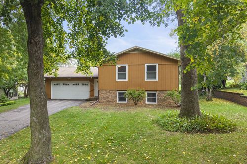 1109 Elm St, Northfield, MN, 55057-2905 | Card Image