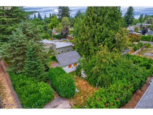 4045 Se Harrison St, Milwaukie, OR, 97222-5857 | Card Image