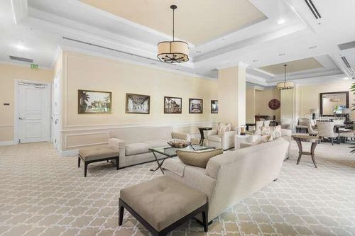 104-403 S Sapodilla Ave, West Palm Beach, FL, 33401-5765 | Card Image