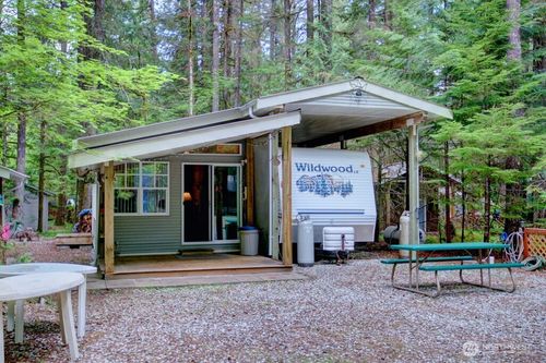 38 Gold Nugget Rd, Deming, WA, 98244 | Card Image