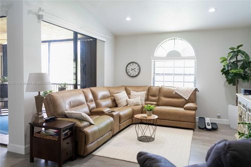 apt-212-10631 Nw 14th St, Plantation, FL, 33322-6900 | Card Image