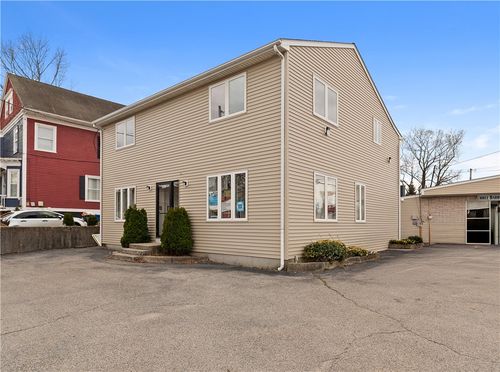 1-1225 Cranston St, Cranston, RI, 02920-7315 | Card Image