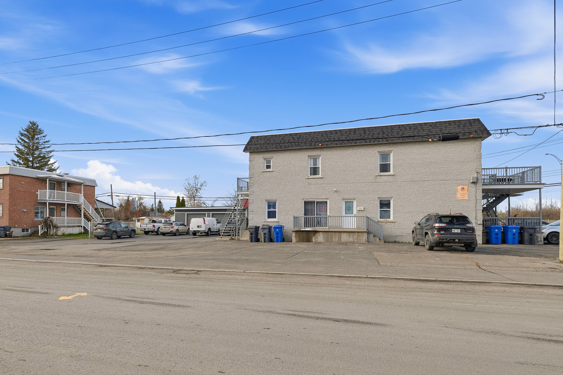 Other in Longueuil (Saint-Hubert) 3