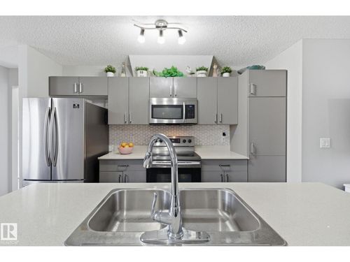 4636 175 Ave Nw, Edmonton, AB, T5Y4A1 | Card Image