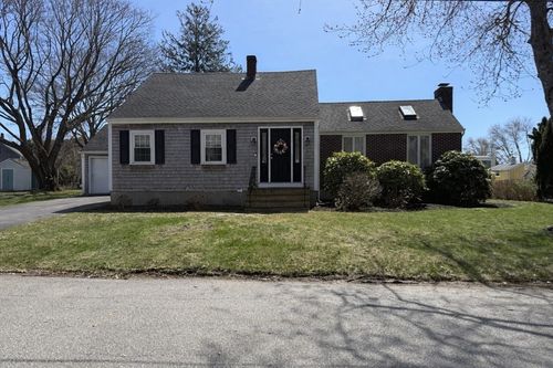 1 Newton St, Dartmouth, MA, 02748-3108 | Card Image