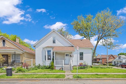 294 Louis Ave, Windsor, ON, N9A1W2 | Card Image