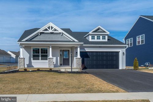 304 Amberleigh Ln, SHIPPENSBURG, PA, 17257-8564 | Card Image