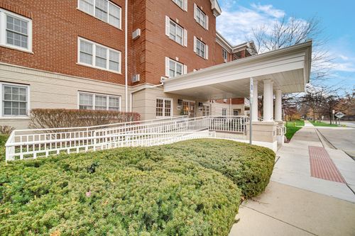 unit-409-1220 Depot St, Glenview, IL, 60025-2971 | Card Image