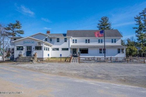 13 Park Ave, Hadley, NY, 12835-3634 | Card Image