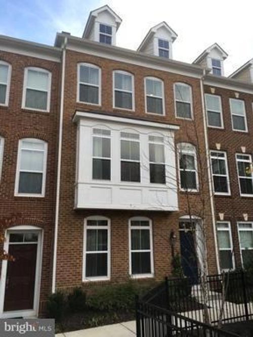 9650 Pullman Pl, FAIRFAX, VA, 22031-6089 | Card Image