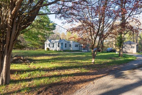 174 North St, Mattapoisett, MA, 02739-1202 | Card Image