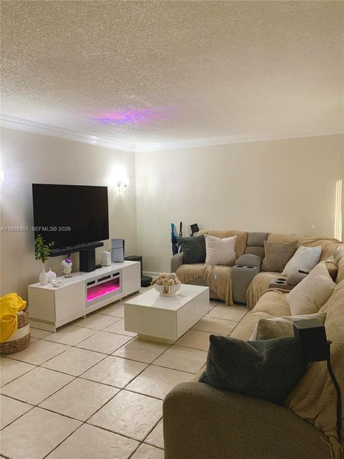 48-6611 Sw 41st Pl, Davie, FL, 33314 | Card Image