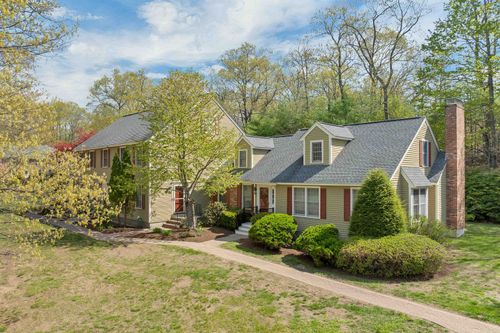 3 Seaver Brook Ln, Plaistow, NH, 03865-2551 | Card Image