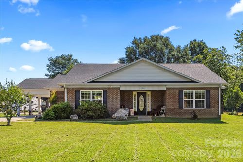 5250 Hickory Grove Rd, Mount Holly, NC, 28120-9631 | Card Image