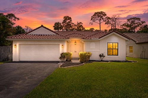 1051 New Parkview Pl, Haverhill, FL, 33417-5836 | Card Image