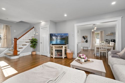 a-20 Franklin St, Peabody, MA, 01960-5444 | Card Image