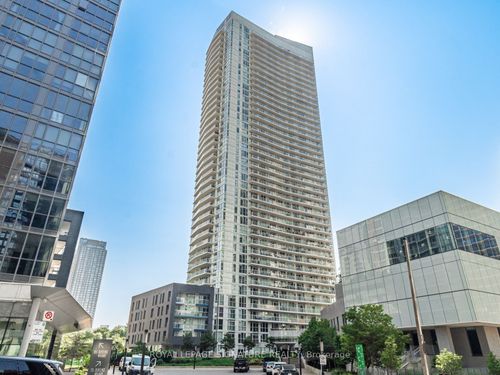 815-75 Queens Wharf Rd, Toronto, ON, M5V0J8 | Card Image