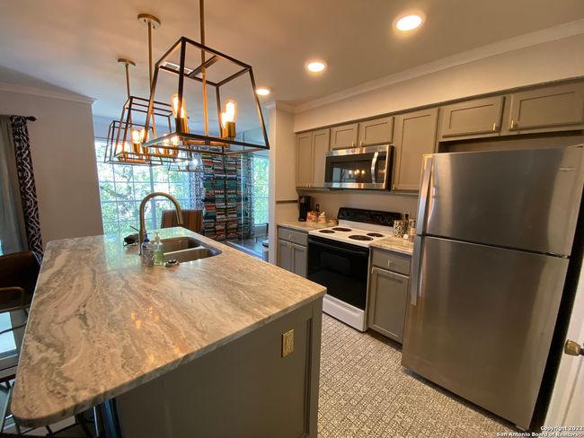 APT-806 - 11311 Sir Winston St, Condo with 2 bedrooms, 2 bathrooms and null parking in San Antonio TX | Image 4
