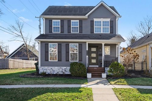 212 S Notre Dame Ave, South Bend, IN, 46617-3006 | Card Image