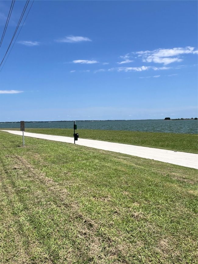 Affordable condo living near Lake Ray Hubbard! | Image 15