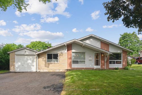 29 Seaton Dr, Aurora, ON, L4G2J9 | Card Image