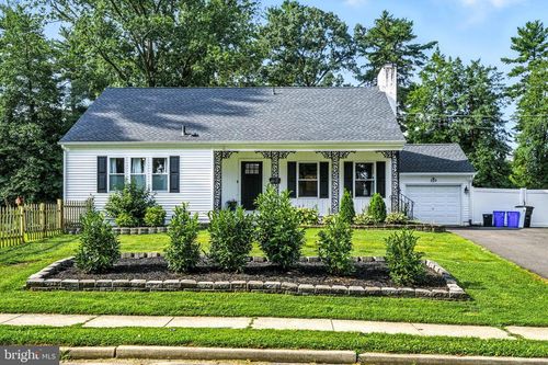 325 Hunter St, WOODBURY, NJ, 08096-2507 | Card Image