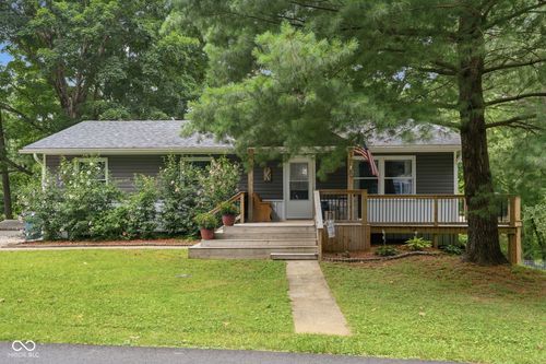 8762 N Briarwood Lake East Dr, Monrovia, IN, 46157-9284 | Card Image